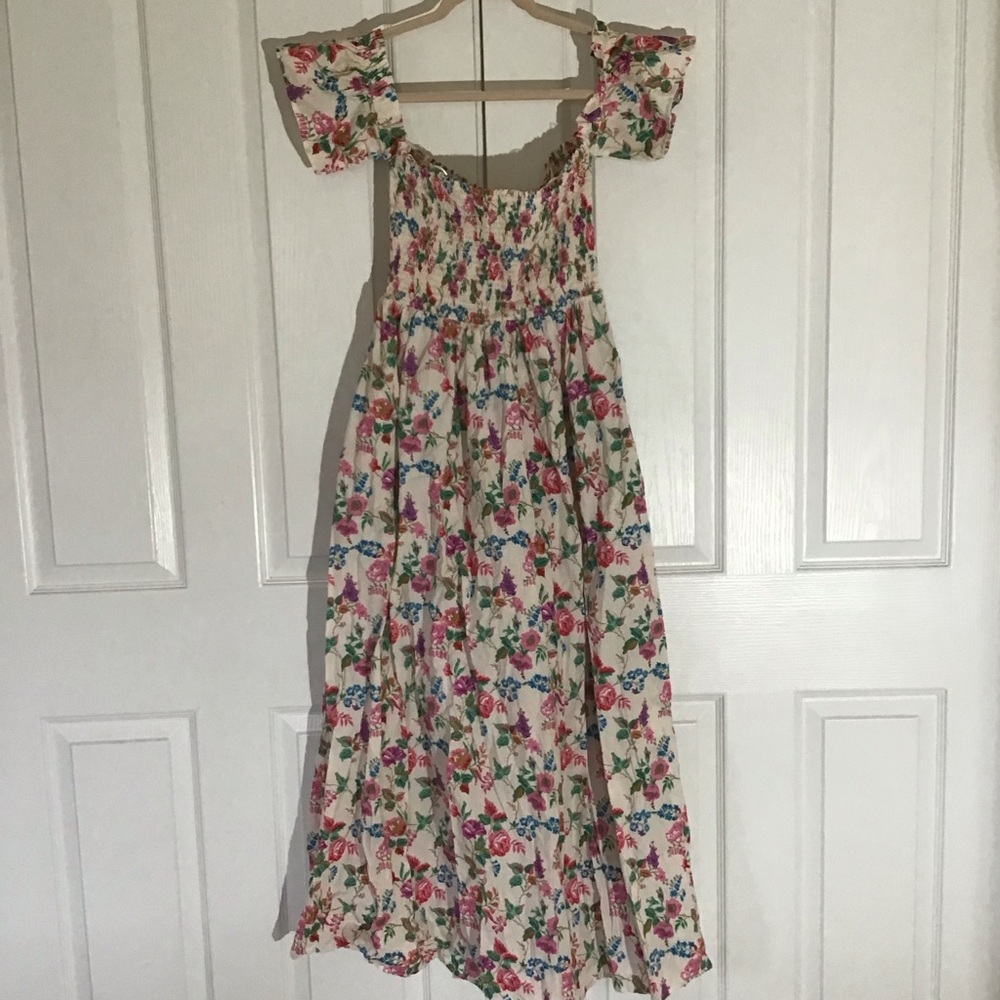 In February smocked floral midi dress M